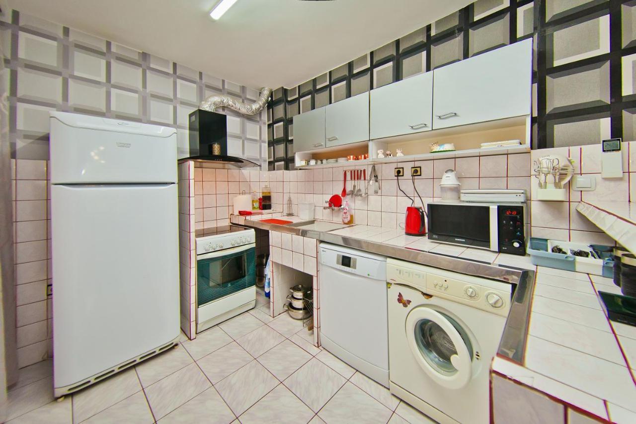 Perla 2-Bdrm In The Heart Of The City Varna Eksteriør billede